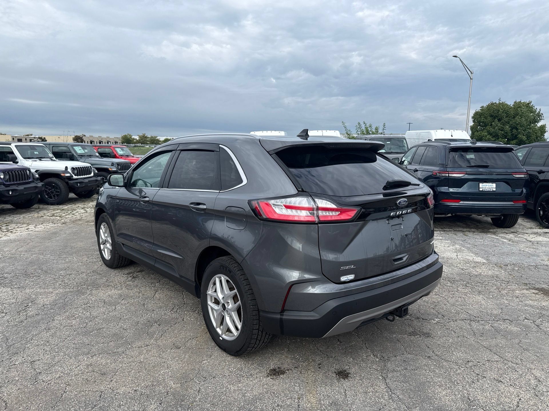 Used 2024 Ford Edge SEL w/ Convenience Package AWD/4WD image 8