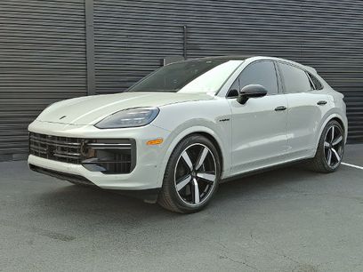 Certified 2025 Porsche Cayenne Turbo