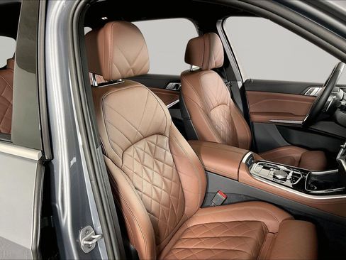 Certified 2024 BMW X5 xDrive40i w/ Premium Package image 12