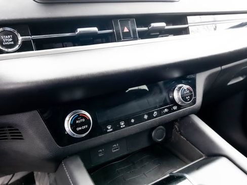 Used 2022 Mitsubishi Outlander ES AWD/4WD image 39