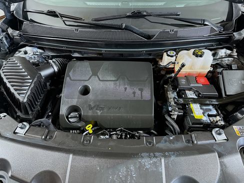 Used 2023 Chevrolet Traverse Premier w/ Redline Edition image 33