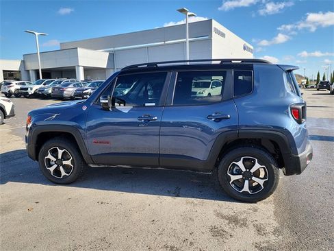 Used 2022 Jeep Renegade Trailhawk image 8