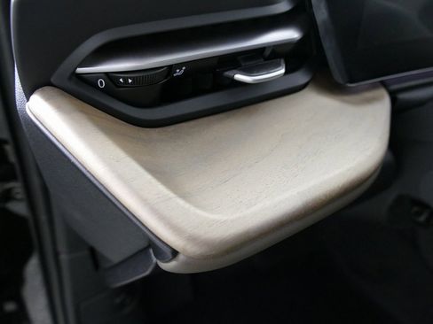 New 2025 Audi Q5 Premium Plus image 15