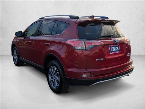 Used 2018 Toyota RAV4 XLE w/ Convenience Package image 7