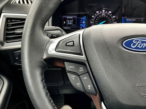 Used 2022 Ford Edge SEL w/ Convenience Package image 22