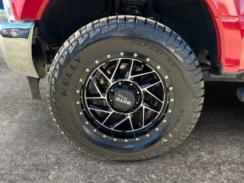 Used 2017 Ford F250 Lariat w/ Chrome Package image 8