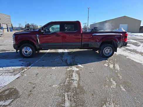 Used 2026 Ford F450 King Ranch w/ FX4 Off-Road Package image 3