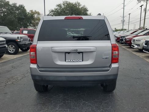 Used 2017 Jeep Patriot Latitude image 6