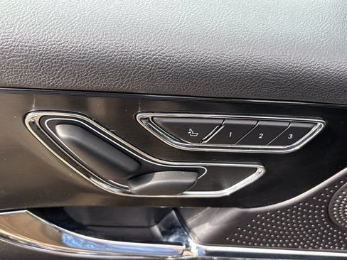 Used 2023 Lincoln Corsair FWD w/ Equipment Group 101A image 19