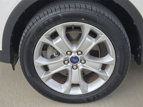 Used 2014 Ford Escape Titanium image 9
