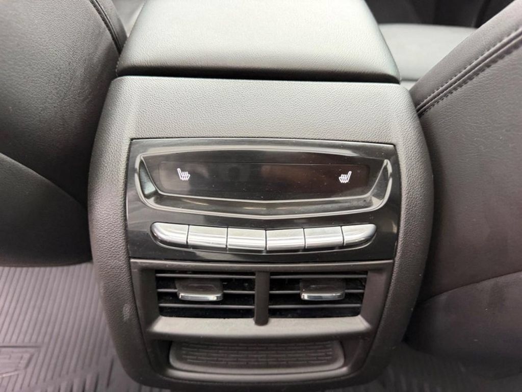 Used 2018 Cadillac XT5 Premium Luxury FWD image 11