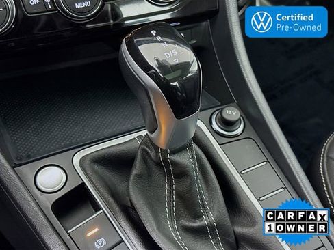 Certified 2024 Volkswagen Jetta SE w/ Panoramic Sunroof Package image 18