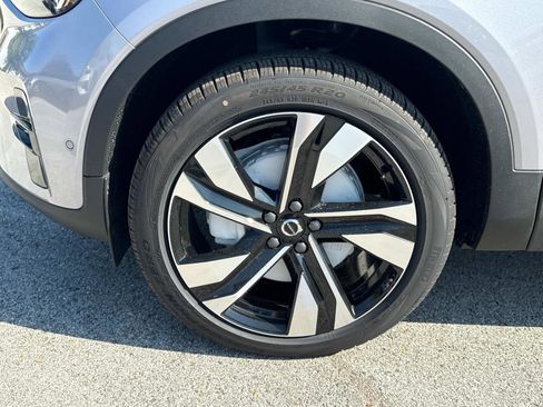 New 2026 Volvo XC40 B5 Ultra w/ Climate Package image 10
