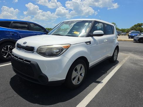 Used 2014 Kia Soul FWD image 3