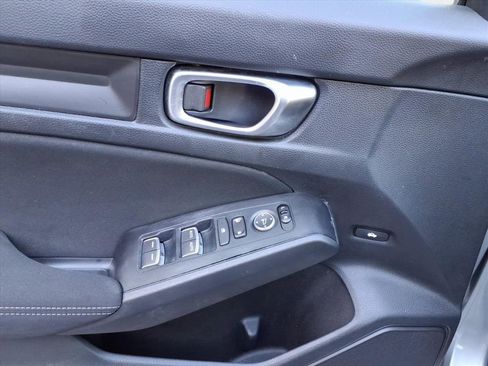 Used 2022 Honda Civic Sport image 18