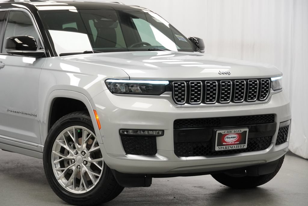 Used 2021 Jeep Grand Cherokee L Summit w/ Luxury Tech Group V AWD/4WD image 6