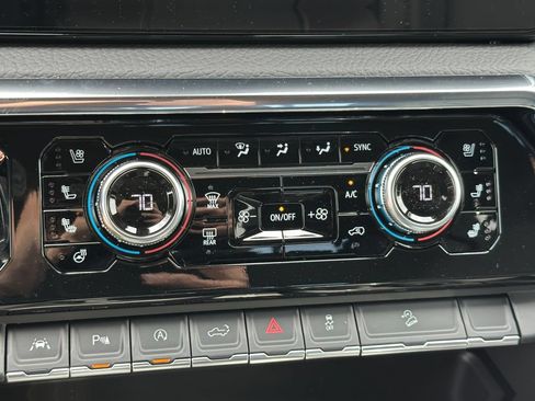 New 2026 GMC Sierra 1500 Denali AWD/4WD image 23