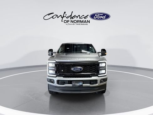 Used 2024 Ford F250 Lariat w/ Lariat Ultimate Package AWD/4WD image 2