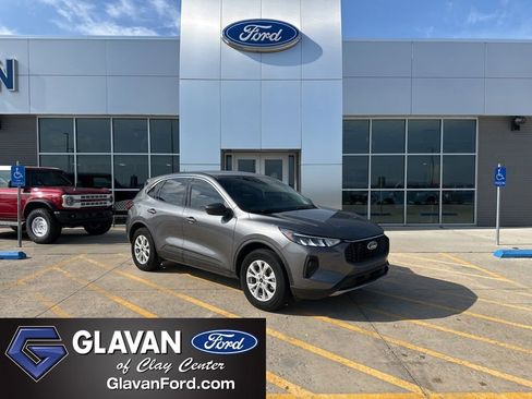 Used 2024 Ford Escape Active w/ Tech Pack #1 AWD/4WD image 1