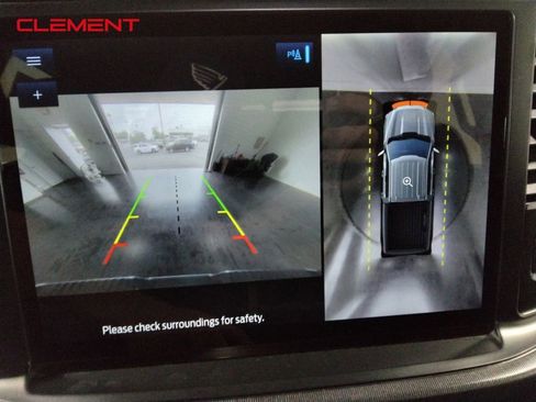 Used 2021 Ford F150 Platinum w/ FX4 Off-Road Package image 23