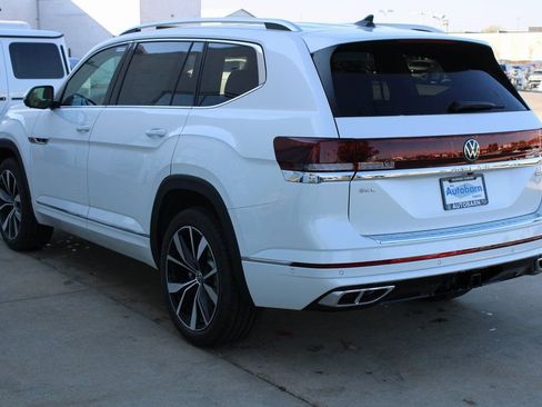 New 2026 Volkswagen Atlas SEL Premium R-Line AWD/4WD image 4