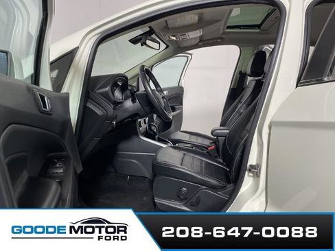 Certified 2021 Ford EcoSport Titanium image 9