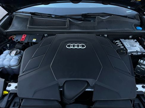 Used 2023 Audi Q8 Prestige image 20