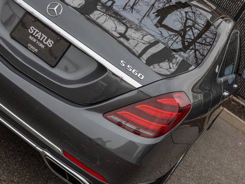 Used 2018 Mercedes-Benz Maybach S 560 4MATIC image 32