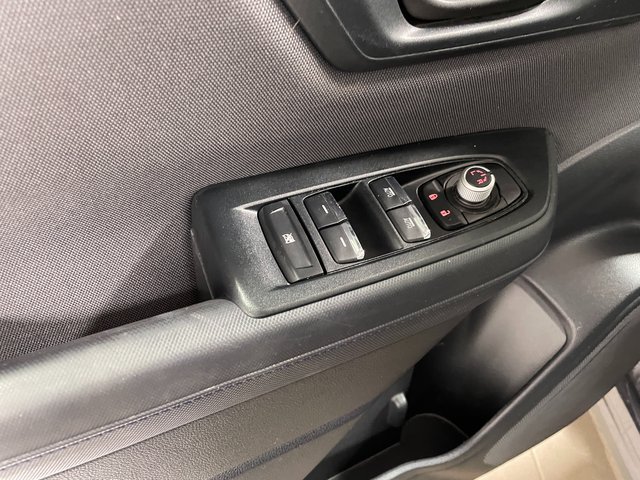 Used 2025 Subaru Forester Premium AWD/4WD image 20