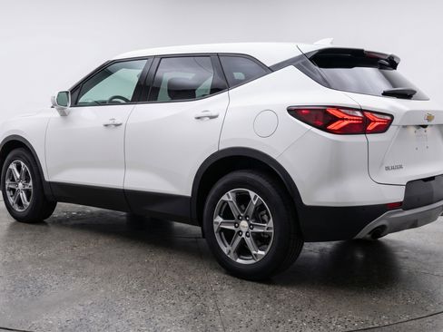 Used 2025 Chevrolet Blazer LT FWD image 6