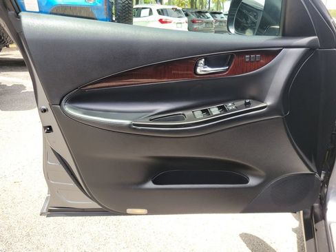 Used 2017 INFINITI QX50 2WD w/ Premium Package image 14