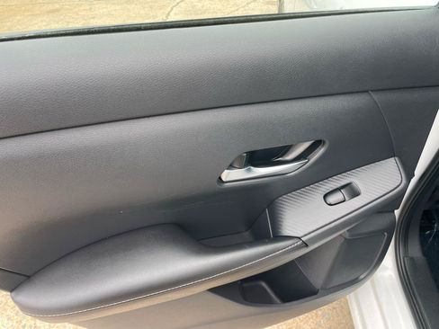 Used 2023 Nissan Sentra SV w/ All-Weather Package FWD image 40