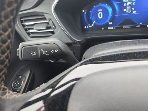 Used 2022 Ford Escape Titanium w/ Titanium Elite Package image 39