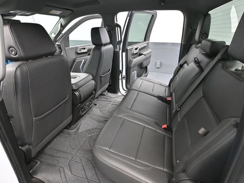 Used 2024 Chevrolet Silverado 2500 LTZ AWD/4WD image 39