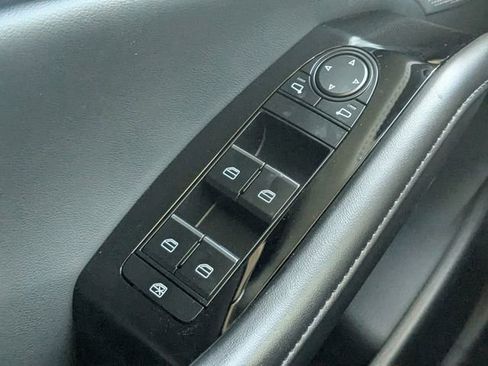 New 2025 MAZDA MAZDA3 2.5 Turbo Sedan w/Premium Plus image 24