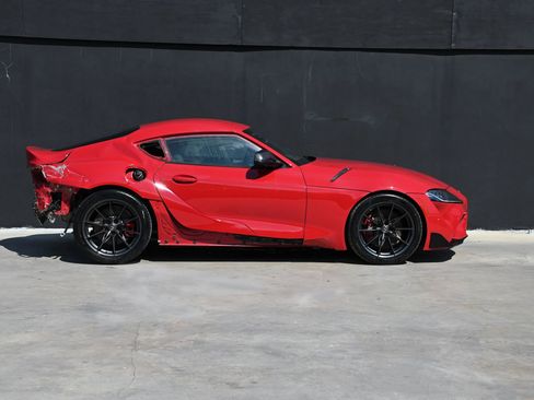 Used 2023 Toyota Supra Premium w/ Driver Assist Package image 6