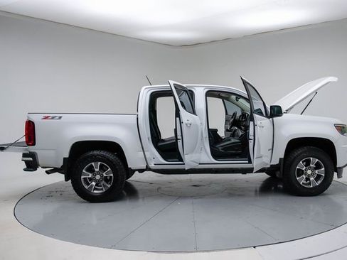 Used 2017 Chevrolet Colorado Z71 image 13