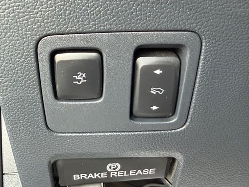 Used 2022 Ford F350 Lariat w/ Lariat Ultimate Package AWD/4WD image 19