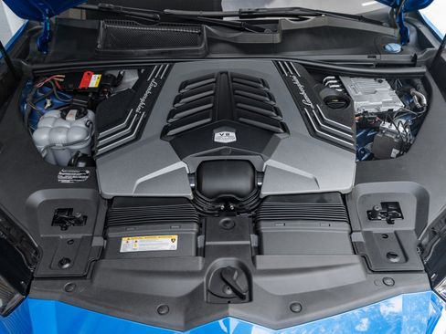 Used 2020 Lamborghini Urus image 45