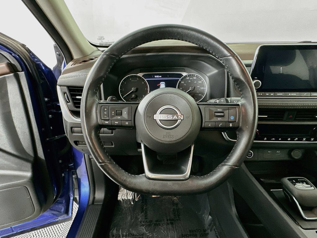 Certified 2023 Nissan Rogue SV w/ SV Premium B Package AWD/4WD image 17