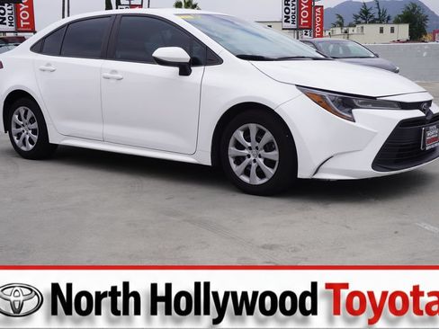 Used 2023 Toyota Corolla LE FWD image 1