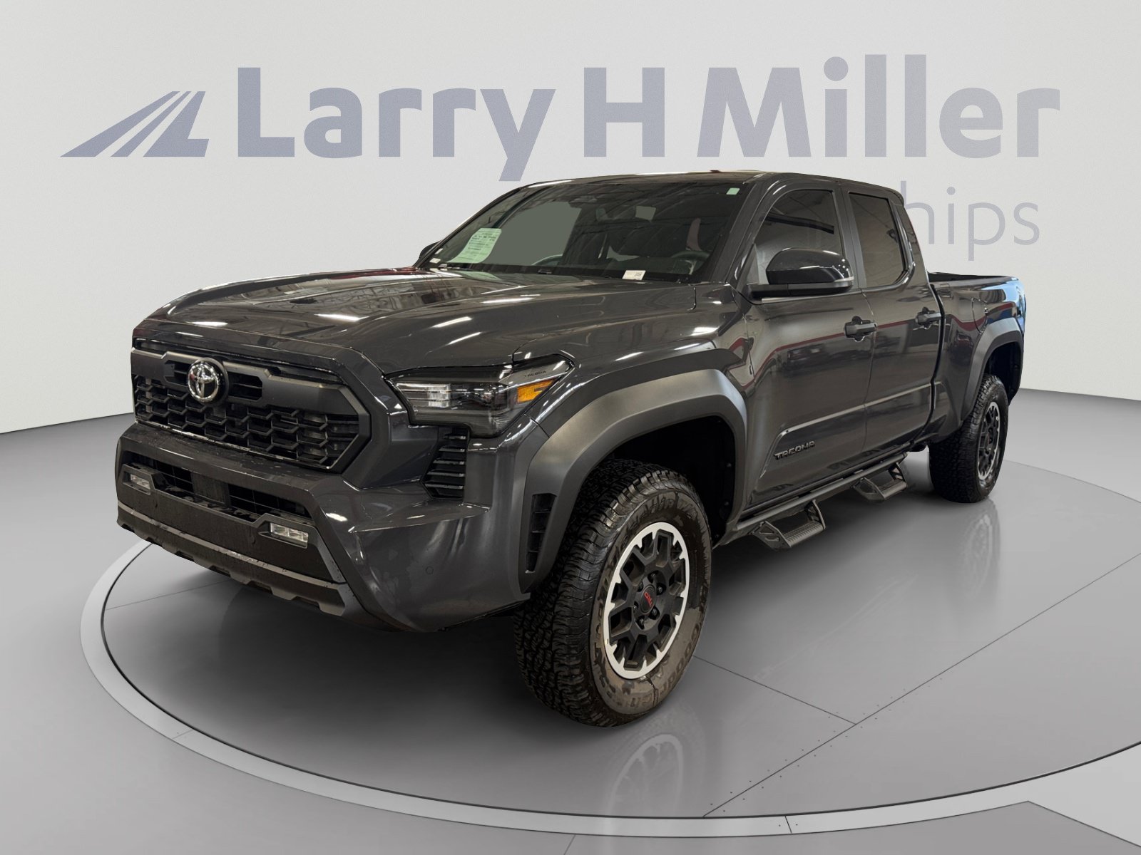 Certified 2026 Toyota Tacoma TRD Off-Road w/ TRD Off Road Upgrade Package AWD/4WD image 1