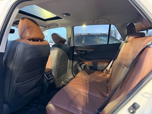 Used 2022 Subaru Outback Touring image 28