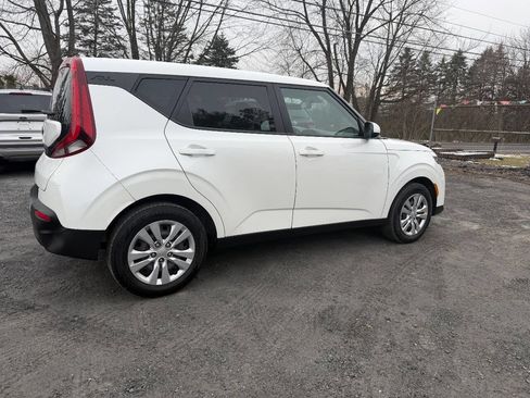 Used 2020 Kia Soul LX image 4