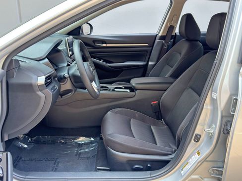 Used 2021 Nissan Altima 2.5 SV FWD image 15