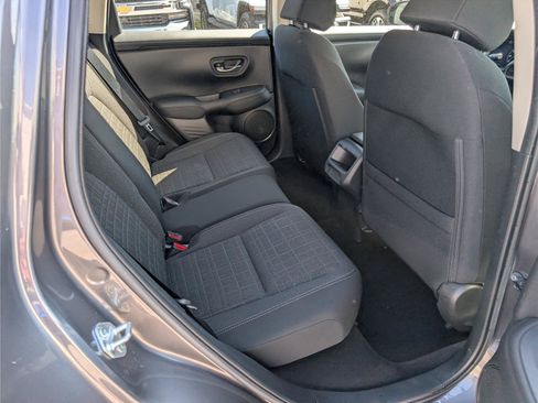 Used 2023 Honda HR-V LX image 11