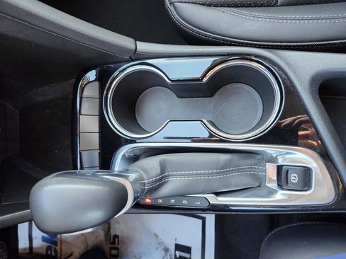 Used 2022 Buick Encore GX Essence w/ Experience Buick Package image 24