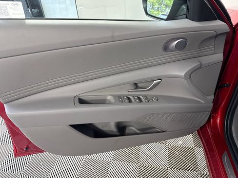 New 2025 Hyundai Elantra SEL FWD image 28