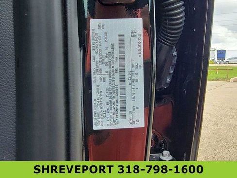 Used 2025 Ford F250 Platinum w/ FX4 Off-Road Package AWD/4WD image 35