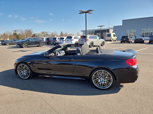 Used 2018 BMW M4 Convertible RWD image 27